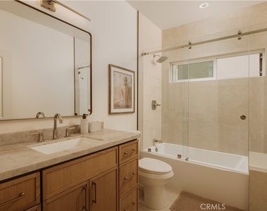 8204 Oso - Photo Thumbnail 9