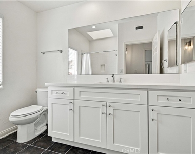 10002 Reseda Boulevard - Photo Thumbnail 31