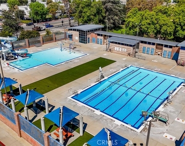 10002 Reseda Boulevard - Photo Thumbnail 51