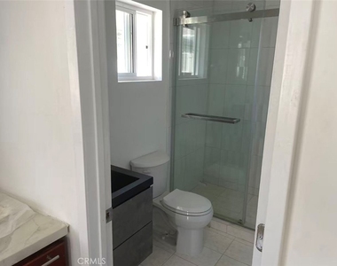 672 E 115th - Photo Thumbnail 2