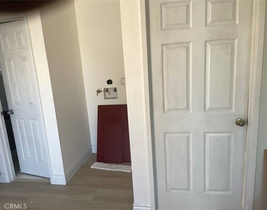 672 E 115th - Photo Thumbnail 9