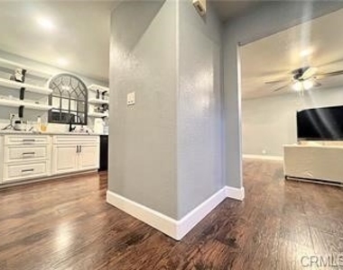 43639 Park Avenue - Photo Thumbnail 20