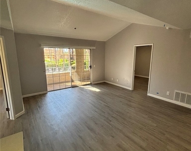 2700 Lawrence Crossley Road - Photo Thumbnail 4