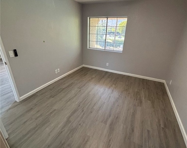 2700 Lawrence Crossley Road - Photo Thumbnail 12