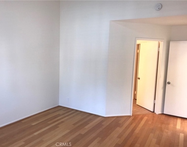 1175 Tivoli Lane - Photo Thumbnail 16