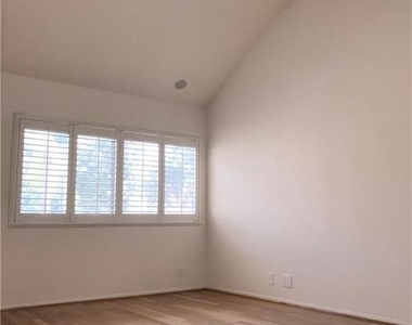 1175 Tivoli Lane - Photo Thumbnail 14