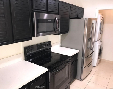 1175 Tivoli Lane - Photo Thumbnail 8