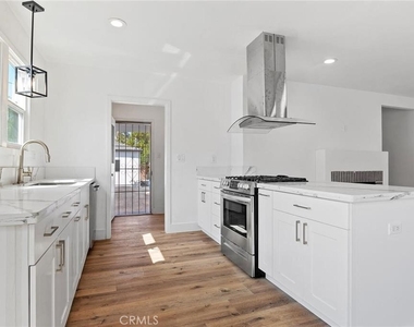 6035 Colfax - Photo Thumbnail 3