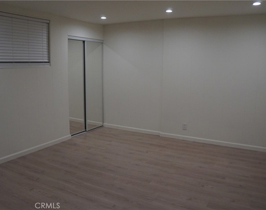 21820 Marylee Street - Photo Thumbnail 16
