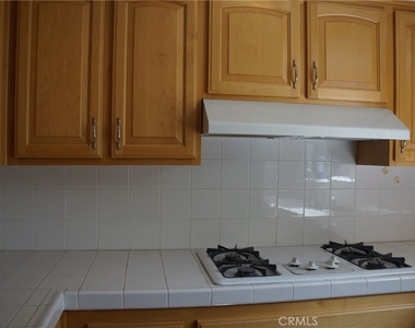 21820 Marylee Street - Photo Thumbnail 10