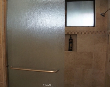 21820 Marylee Street - Photo Thumbnail 8