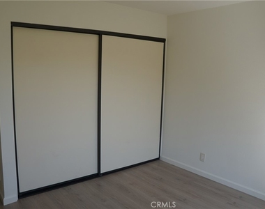 21820 Marylee Street - Photo Thumbnail 12