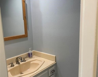5604 Las Virgenes Road - Photo Thumbnail 13