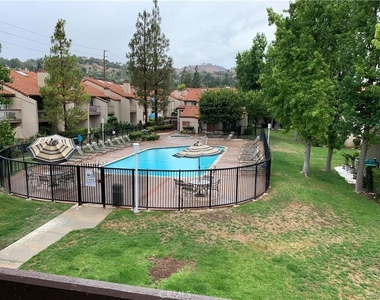 5604 Las Virgenes Road - Photo Thumbnail 3