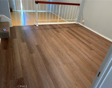 5604 Las Virgenes Road - Photo Thumbnail 11