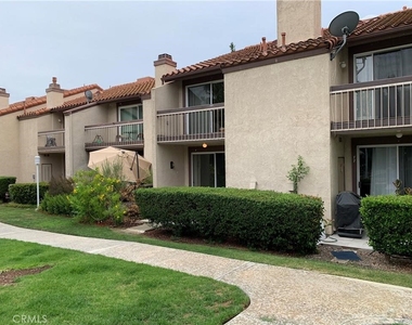 5604 Las Virgenes Road - Photo Thumbnail 4