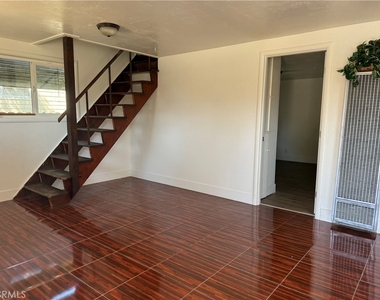 659 Elm Street - Photo Thumbnail 2