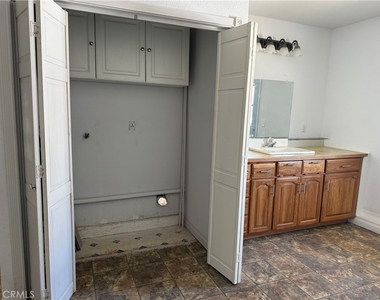 879 Baywood - Photo Thumbnail 2