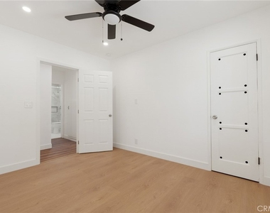 16903 Freeman Avenue - Photo Thumbnail 15