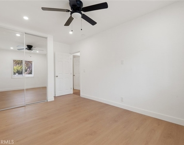 16903 Freeman Avenue - Photo Thumbnail 17