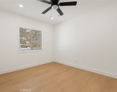 16903 Freeman Avenue - Photo Thumbnail 14