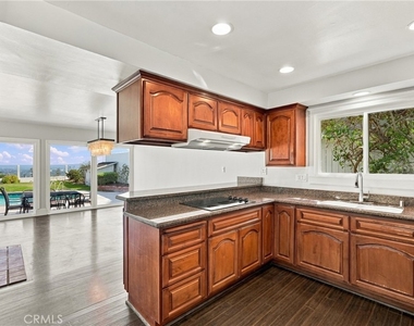 5409 Paseo De Pablo - Photo Thumbnail 12