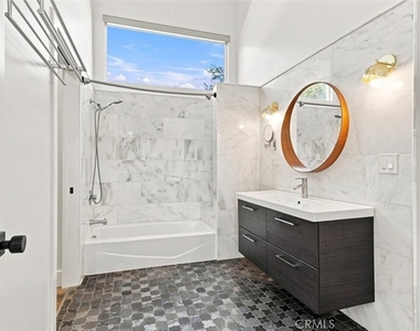 22207 Denker Avenue - Photo Thumbnail 27