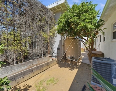 22207 Denker Avenue - Photo Thumbnail 46