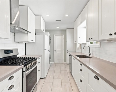 22209 Denker Avenue - Photo Thumbnail 26