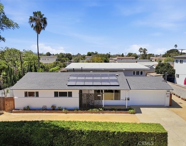 22209 Denker Avenue - Photo Thumbnail 5