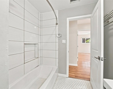 22209 Denker Avenue - Photo Thumbnail 49