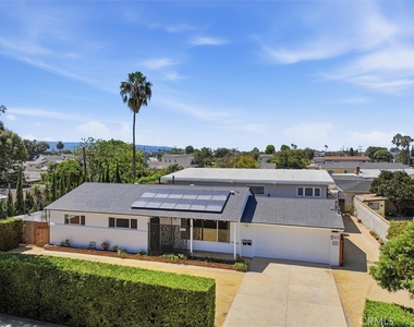 22209 Denker Avenue - Photo Thumbnail 7
