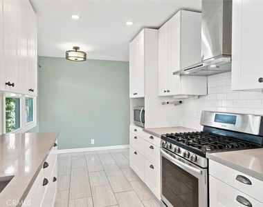22209 Denker Avenue - Photo Thumbnail 23