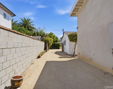 22209 Denker Avenue - Photo Thumbnail 45
