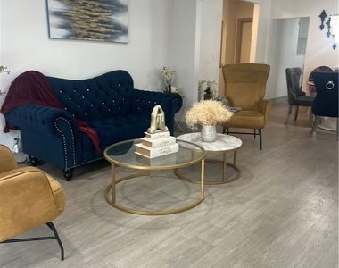 2223 W 78th Place - Photo Thumbnail 4