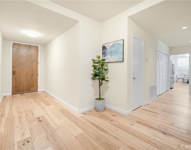 1870 Veteran Avenue - Photo Thumbnail 35