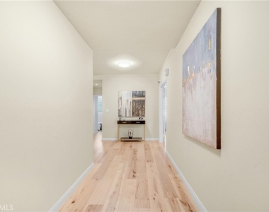 1870 Veteran Avenue - Photo Thumbnail 34