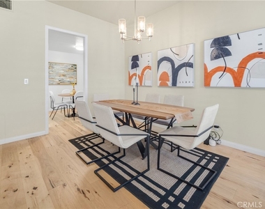 1870 Veteran Avenue - Photo Thumbnail 12