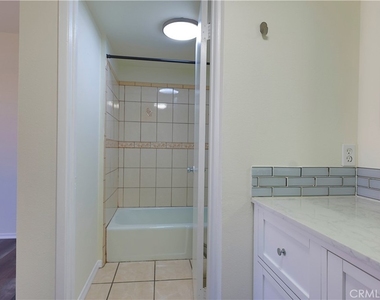 21603 Villa Pacifica Circle - Photo Thumbnail 31