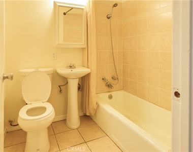 21603 Villa Pacifica Circle - Photo Thumbnail 26