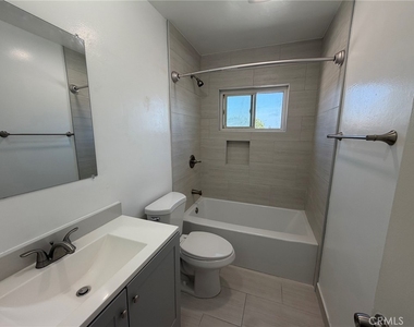 11880 Eucalyptus Avenue - Photo Thumbnail 6