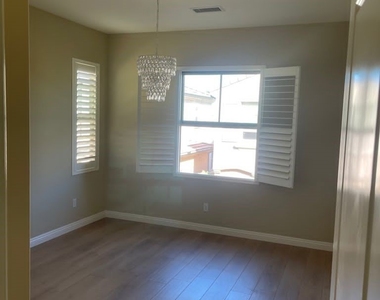 70 Devonshire - Photo Thumbnail 5