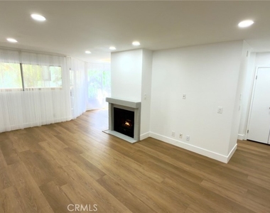 839 Hayworth - Photo Thumbnail 3