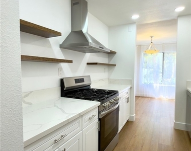 839 Hayworth - Photo Thumbnail 1