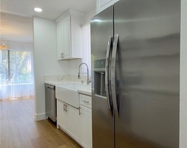 839 Hayworth - Photo Thumbnail 2