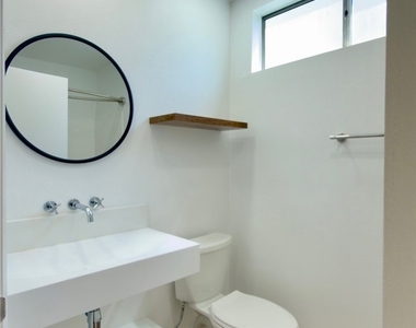 839 Hayworth - Photo Thumbnail 9