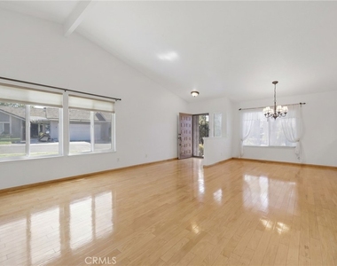 1260 Tiburon Street - Photo Thumbnail 18