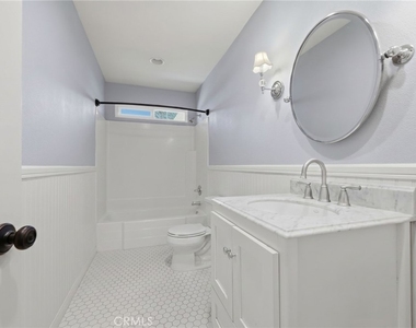 1260 Tiburon Street - Photo Thumbnail 14