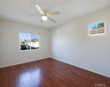 1760 Taylor Lane - Photo Thumbnail 22