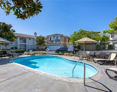 1760 Taylor Lane - Photo Thumbnail 34